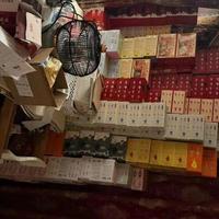 LABUBU新盲盒不用抢了，常规款破发，隐藏款却炒到7倍