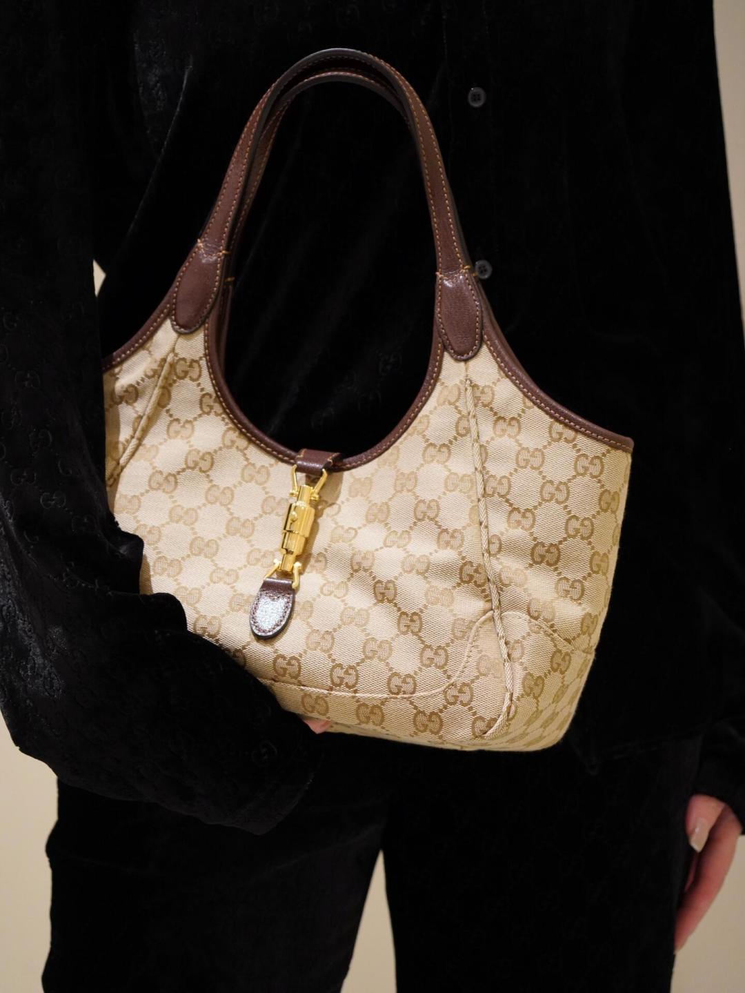 Gucci一只包降了5500元，店里还是没人：这不是促销，是重定价