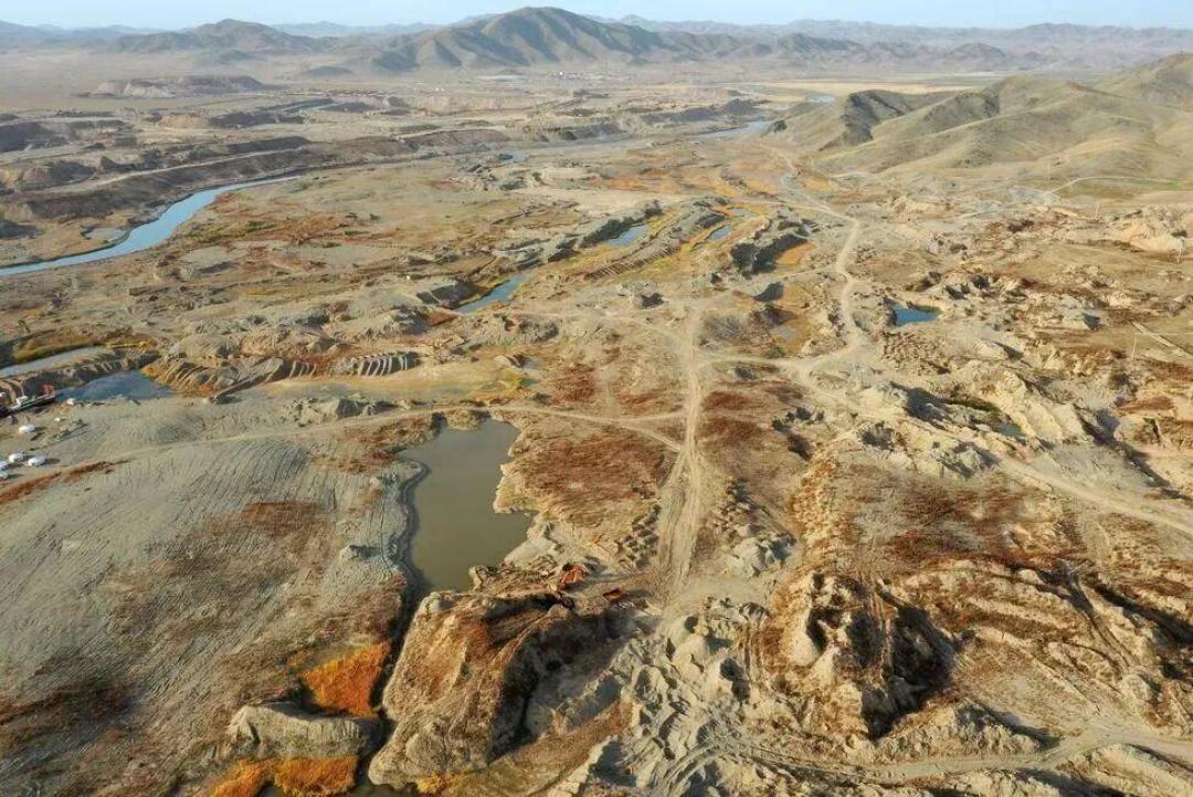 一场“钓鱼局”烧掉7200平方公里草原:这三条红线,钓鱼人别碰