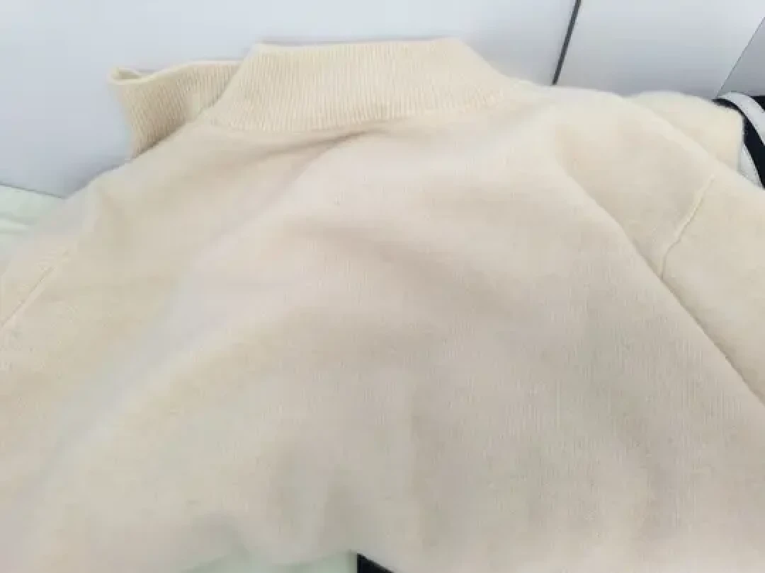 纯羊绒的手感，照片里都能看出绒感