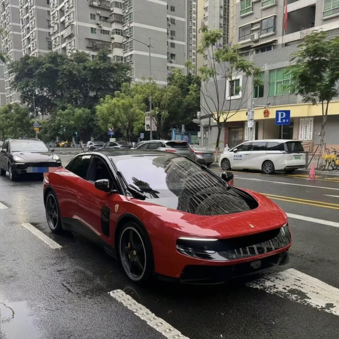 被骂“最丑法拉利”，第一台却拍出2.7亿：Luce的398.8万，买还是看？