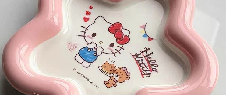 🎁送 Kitty 控绝佳礼物！三丽鸥 HelloKitty 餐具礼盒