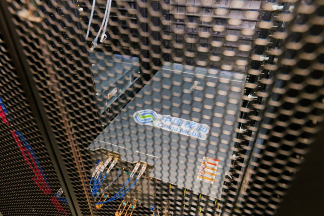 成都的AI超市开门,你私信里的AI超市在收加盟费:同名三种货架,这周末出门前先看这张对照表