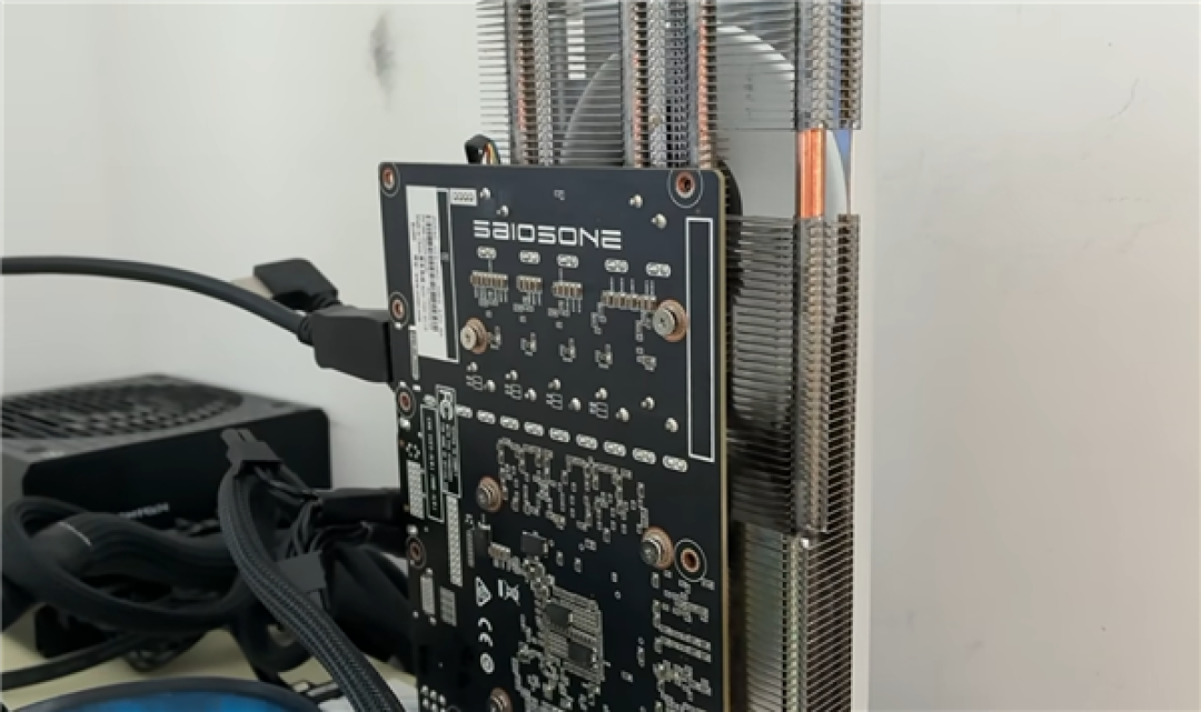 一体机专用怪卡！网友挖出索泰定制版GTX 1060：接口布局全反过来