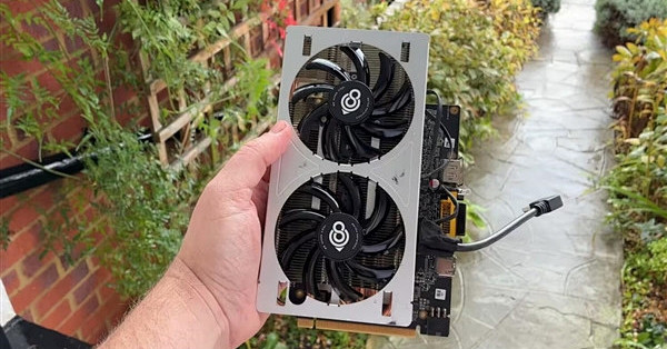 一体机专用怪卡！网友挖出索泰定制版GTX 1060：接口布局全反过来