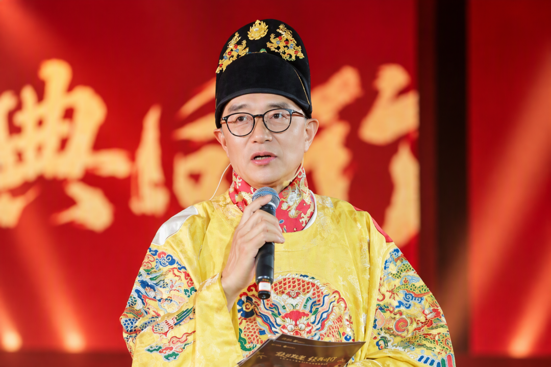 同一屏里的两个五粮液:品鉴会1个赞,嘲讽回答6880个赞