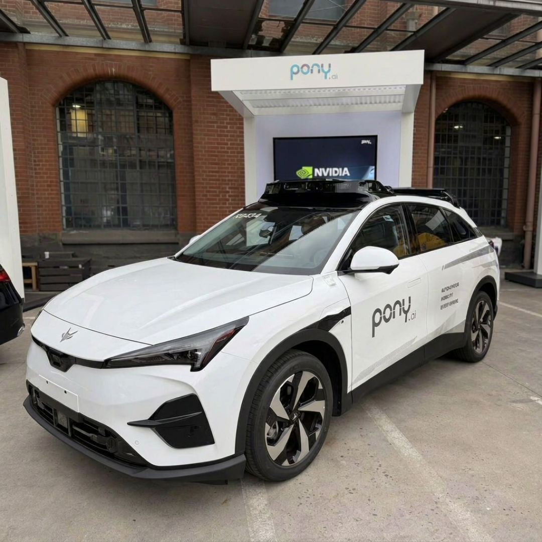 小马智行跌67%、文远跌58%:没赚到钱的中国Robotaxi,为什么集体往外走?