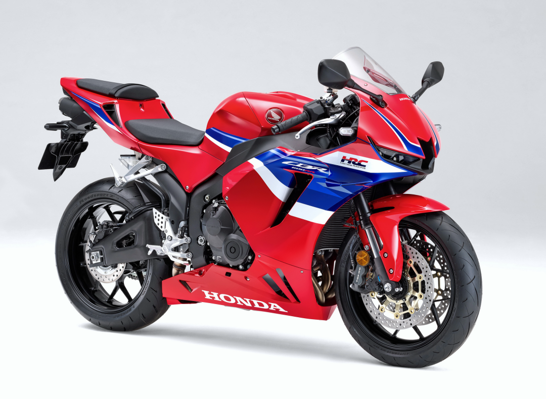 等了23年的CBR600RR：12.98万合法上牌，但绿本不写本田