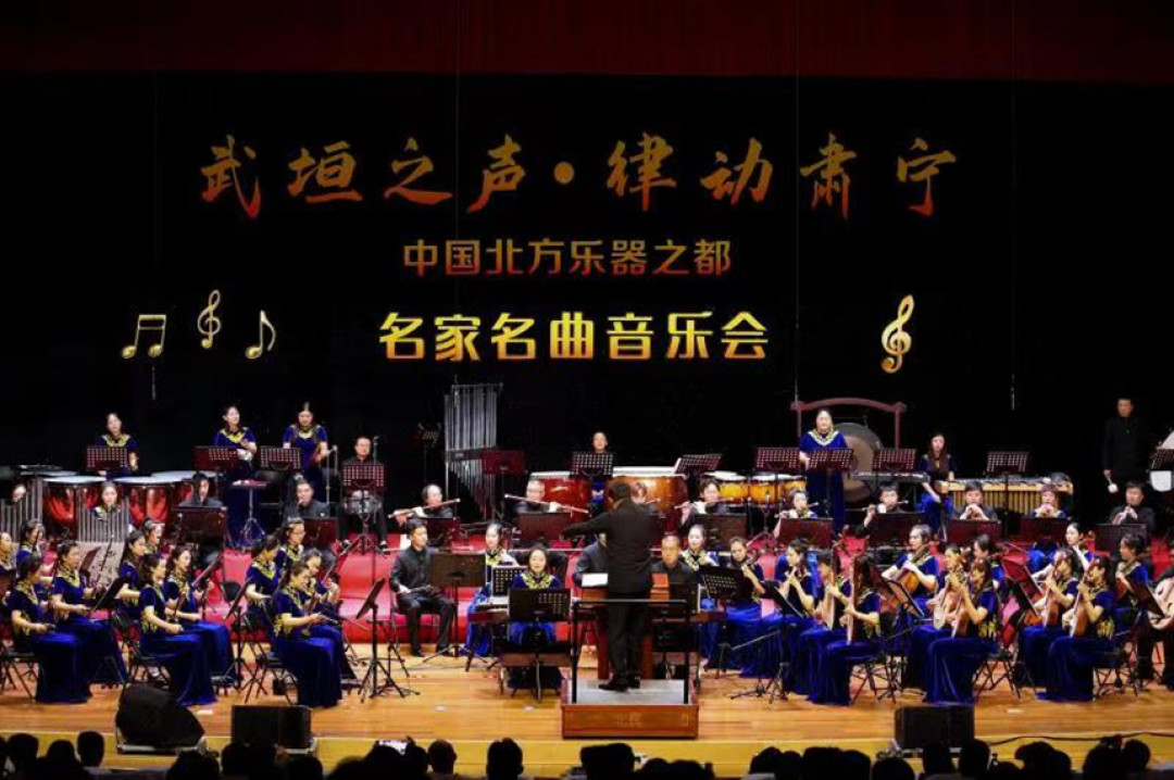 「杀气太重被劝退」撞上「这才是古筝该有的感觉」:古筝的“气质清单”,到底是谁定的