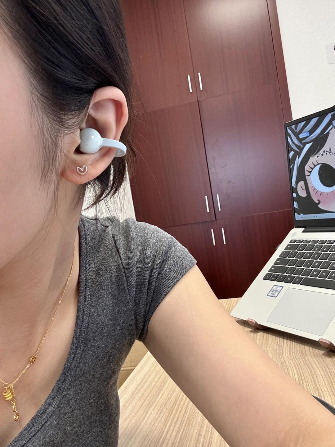 1299元的耳夹开启预售,别急着冲:疼看耳形,户外是坑