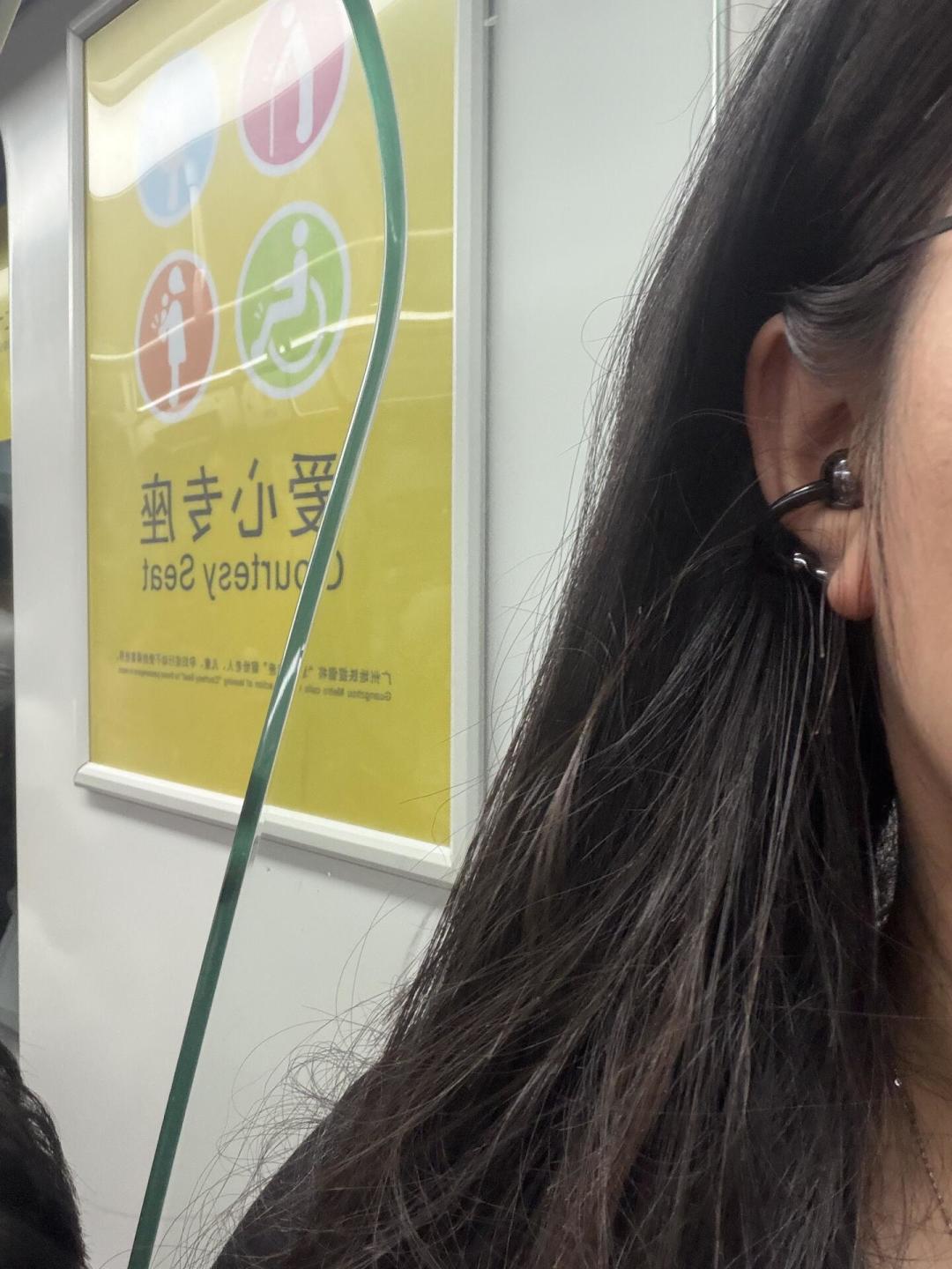 1299元的耳夹开启预售,别急着冲:疼看耳形,户外是坑