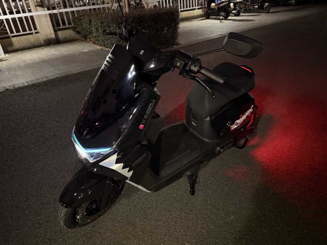 雅迪白鲨二代撞上3C暂停潮：你的车能不能上牌，交钱前先查证书那四个字