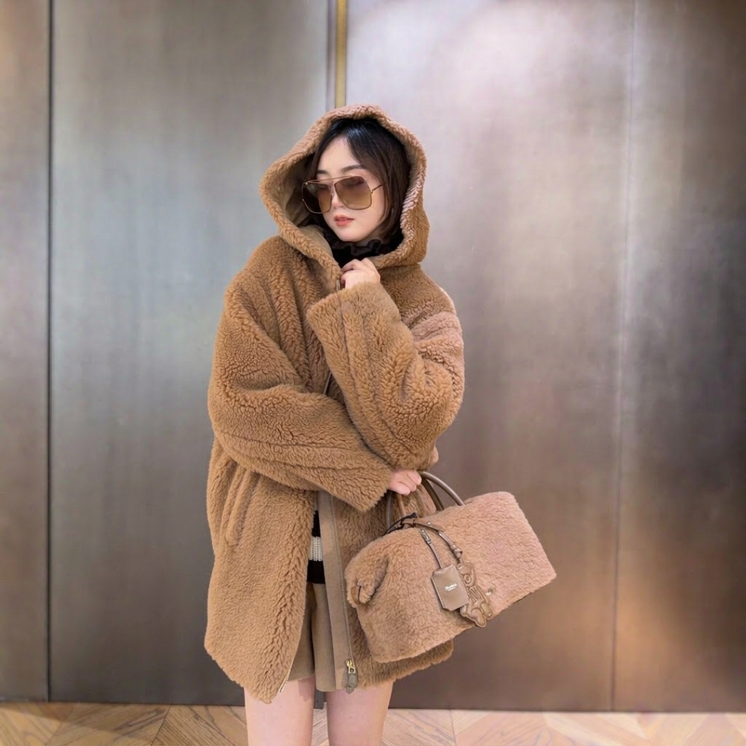 1077年的卡诺莎，1981年的101801：Max Mara 75周年给大衣写起了