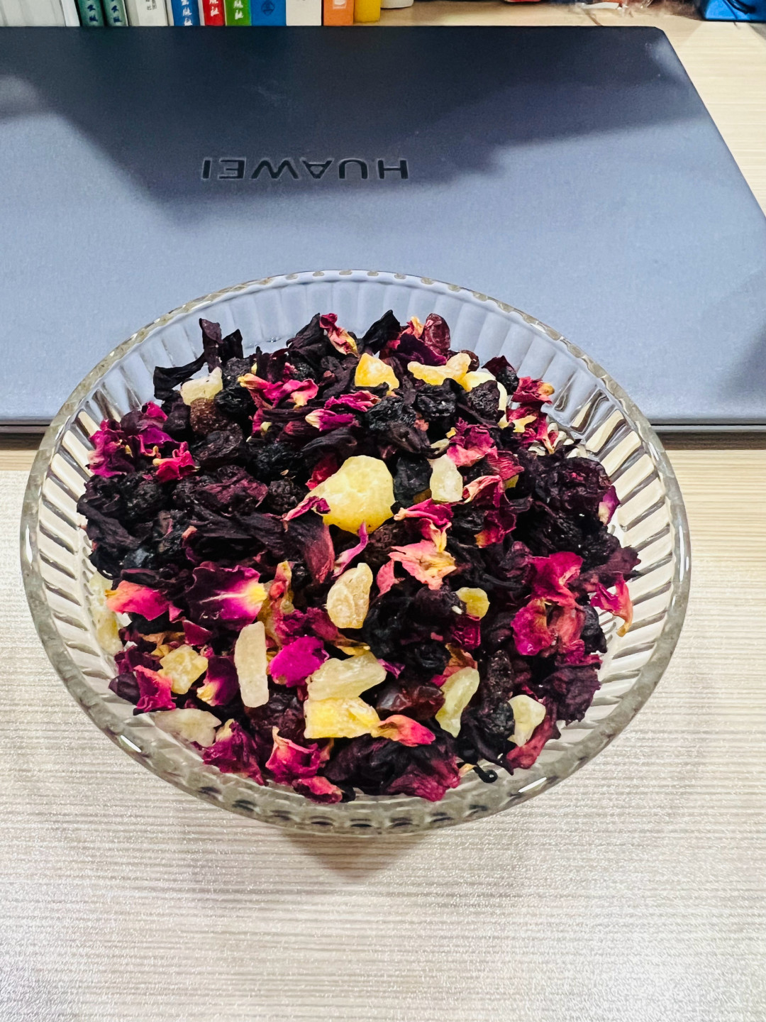 景区“1.2元一克”果茶:换算600一斤,吃的就是抹不开面