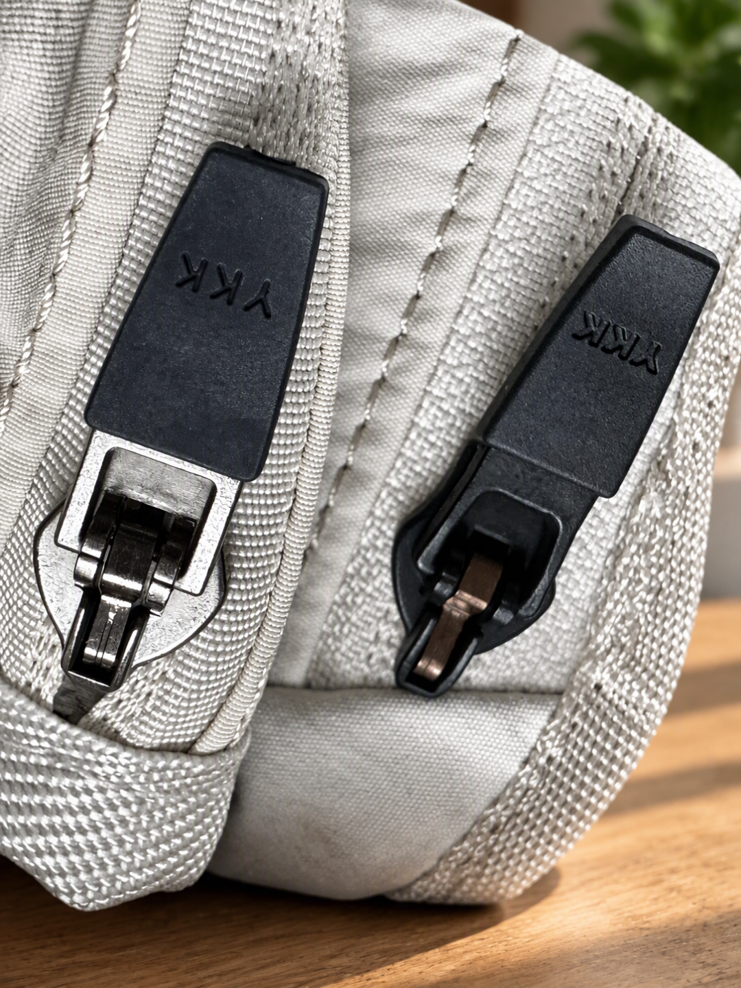 PDD寨包热卖、求鉴定刷屏:Bellroy 山寨潮半年实录,差价一千块到底差在哪