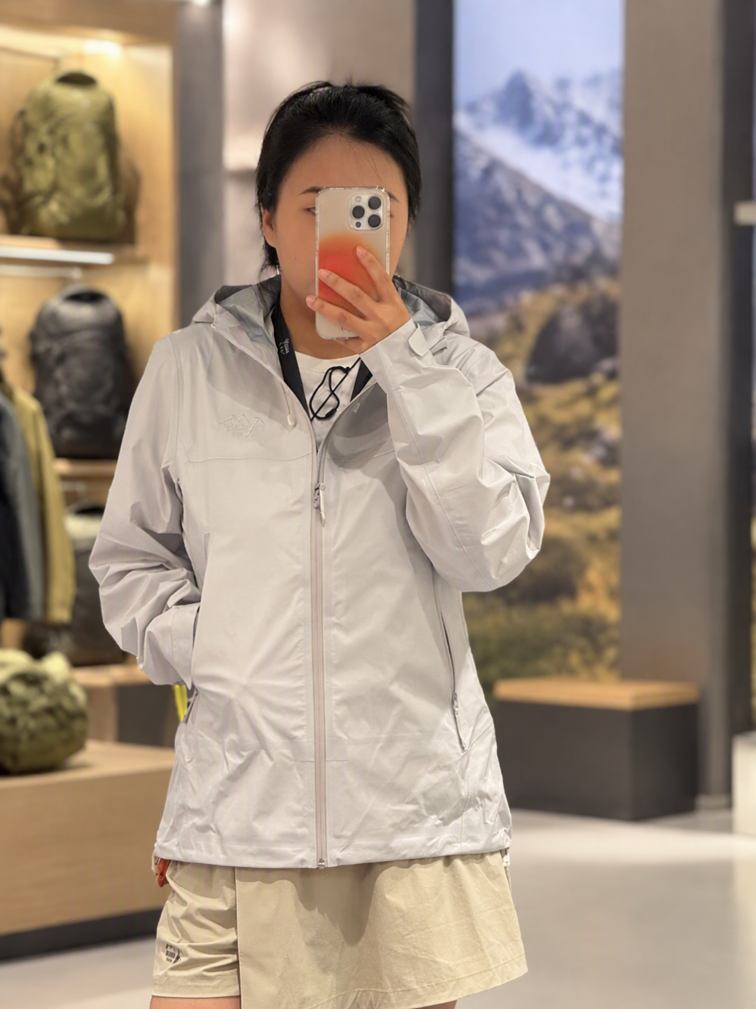 奥索卡今冬想赚女生的钱:官方帖写着