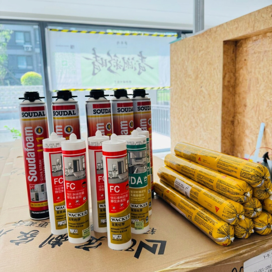 岩板上墙用哪支西卡？型号对号入座，防伪码扫不出先别喊假