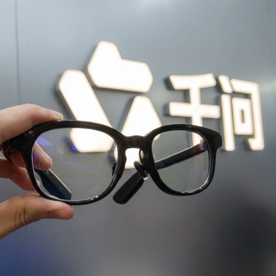 千问N1Pro到货、国产AI眼镜集体对标雷朋:这届双十一,先算完这四笔账再掏钱