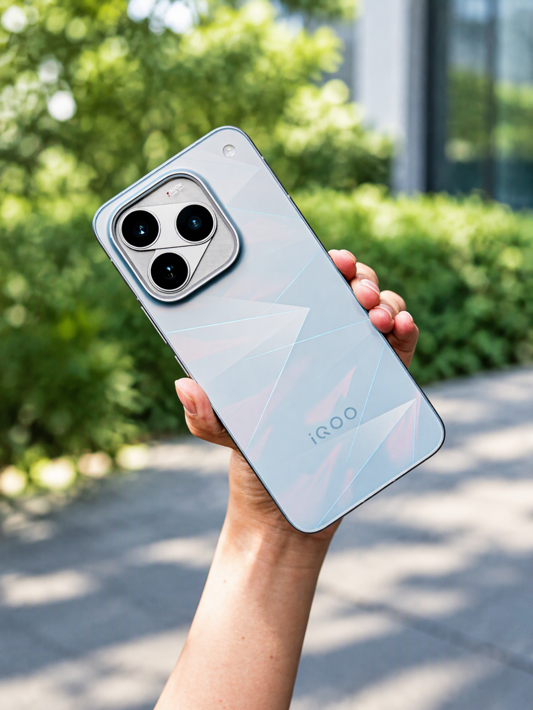 iQOO16降800,先减掉发布时的500