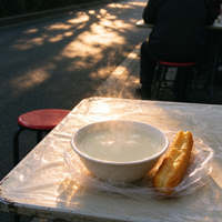 我一个人吃了顿早饭