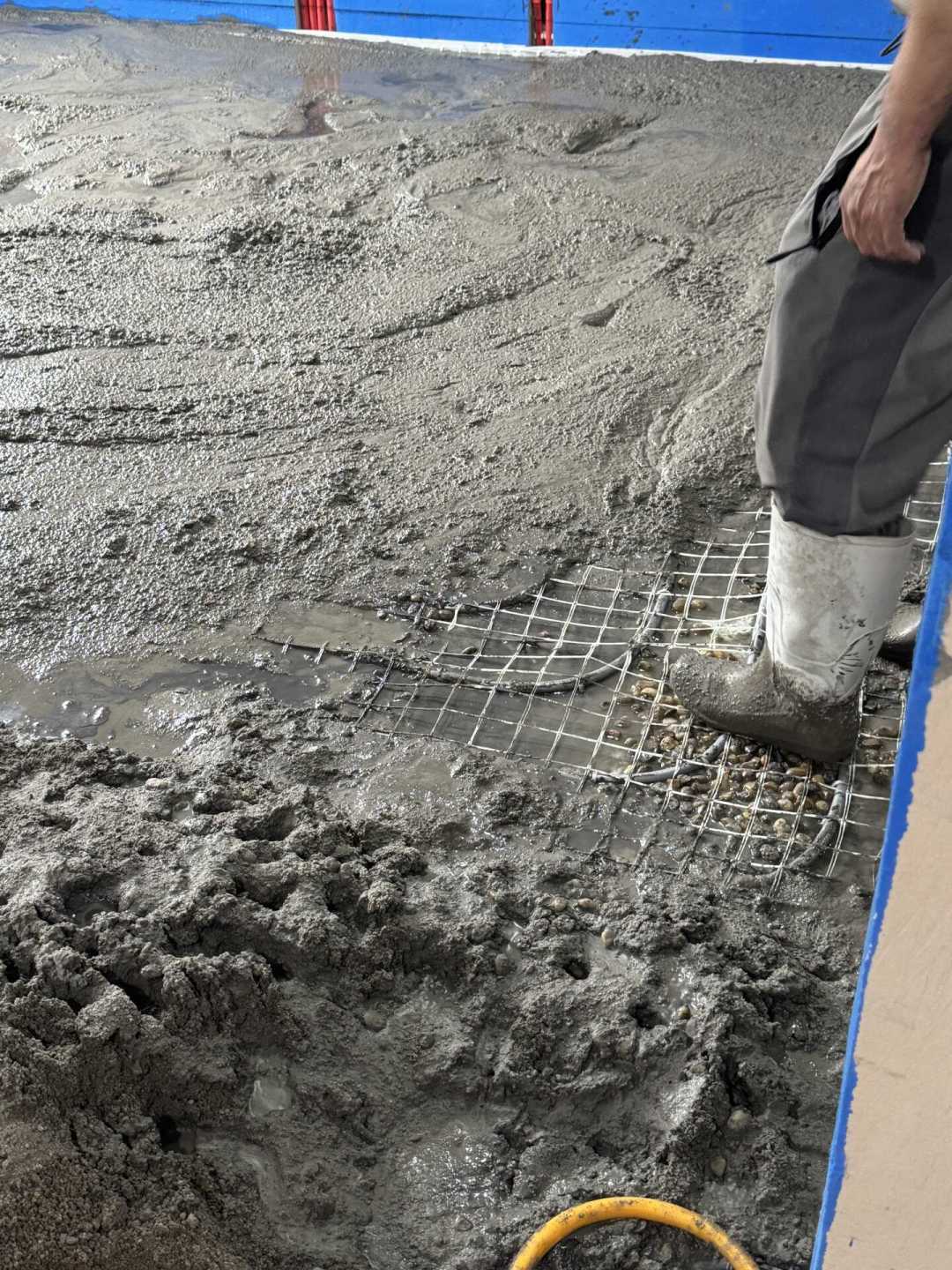 老房想装电地暖？电费、层高、电表这三笔账，算不清就别急着砸地面
