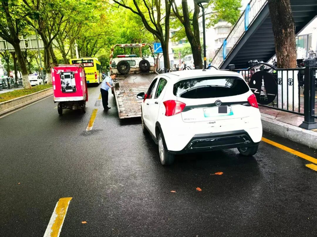 老头乐被扣了，店里只肯退3000：一万五的购车款，该找谁、怎么要回来