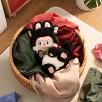 LABUBU猫盲盒隐藏炒到7倍价，端盒之前先算清这笔账