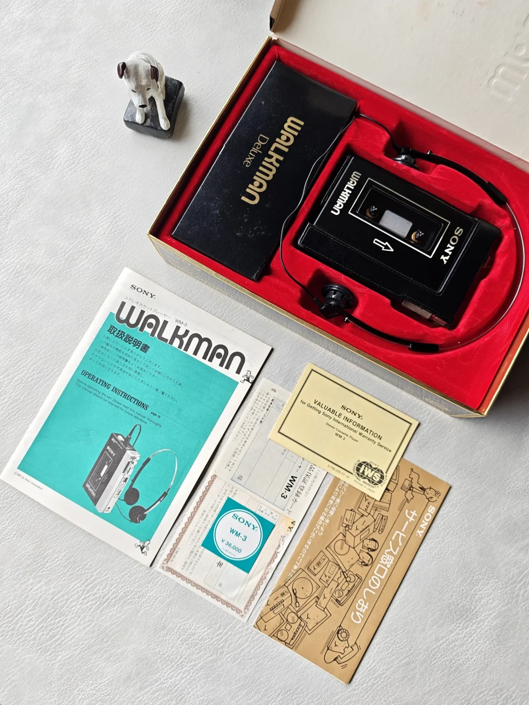 1981年索尼Walkman WM-3 Deluxe原盒全套（图源：小红书）