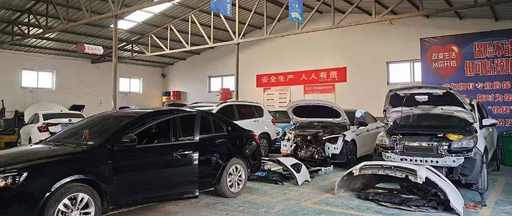 轮毂上的刹车粉刷不掉，我用了三种清洁剂之后想说几句