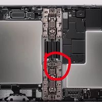 iPhone Duo开售首日屏幕开裂：亮线能靠更新修，裂纹谁来负责
