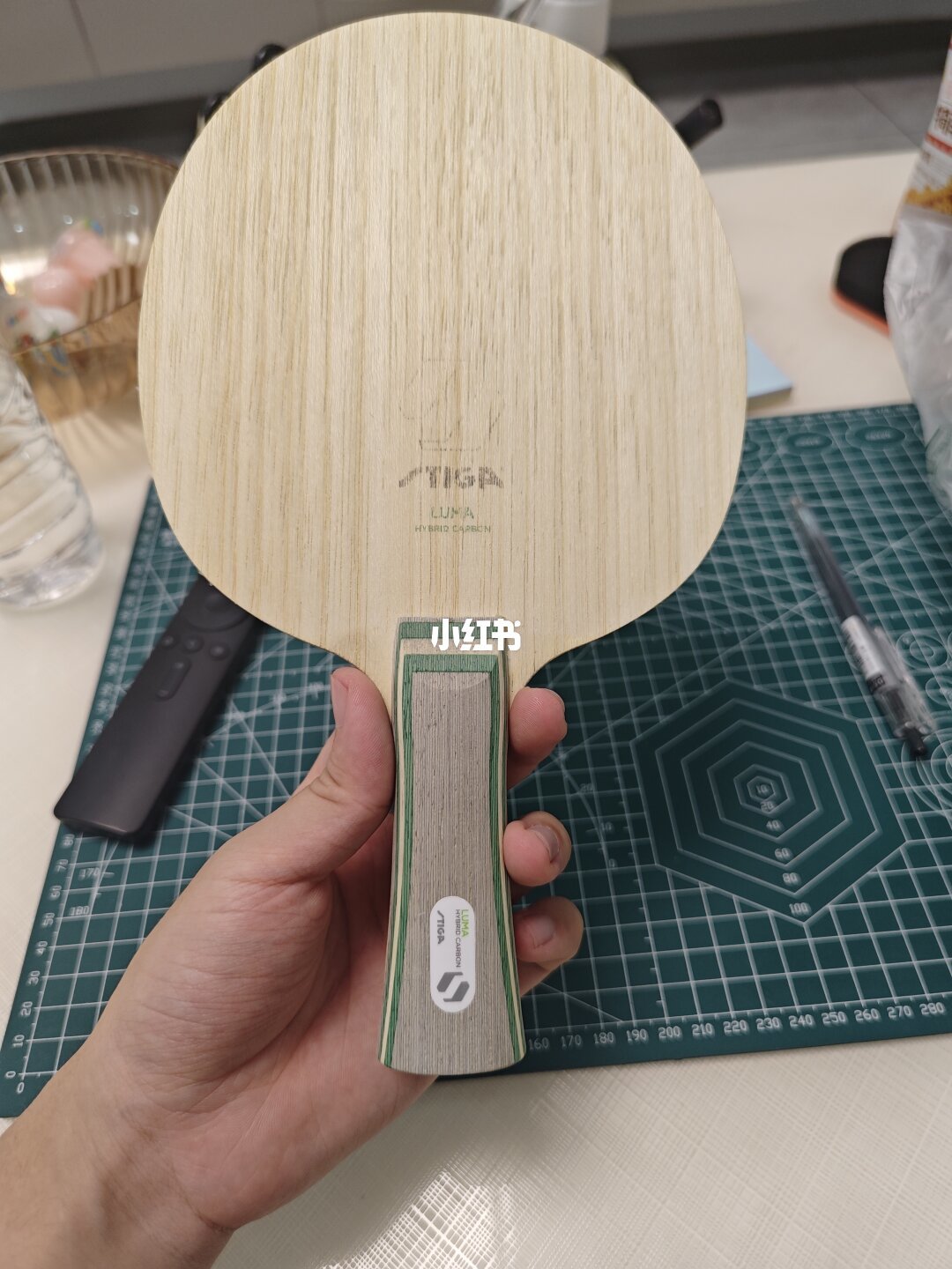 二手市场流通中的准新LUMA混碳单板（图源：六边乒乓）