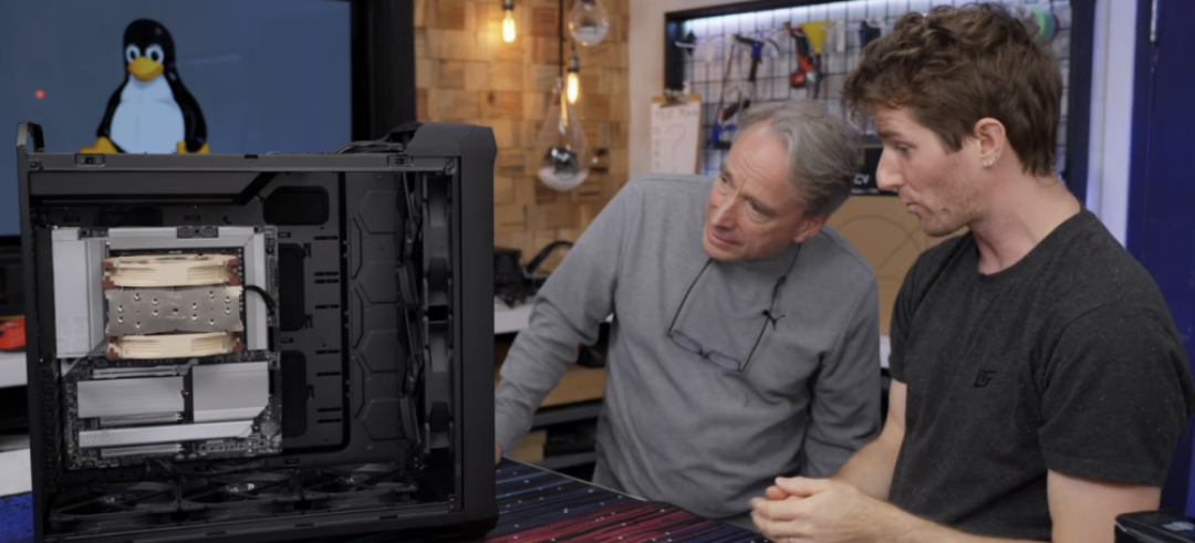 Linus 的第一个 AI 补丁，卡在 1024 前夜：说