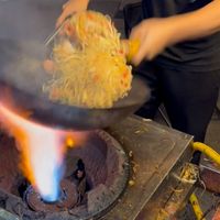 锅气不是大火：我对完三大平台百余条热帖，把香精、火力与颠锅一次讲清