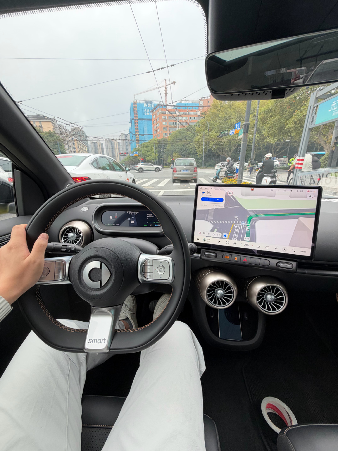 11.3万的两座电车，凭啥一天卖光999台