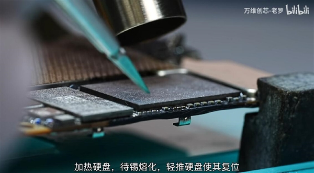 全网首台！iPhone Duo 256GB硬核扩容至2TB：存储焦虑没了