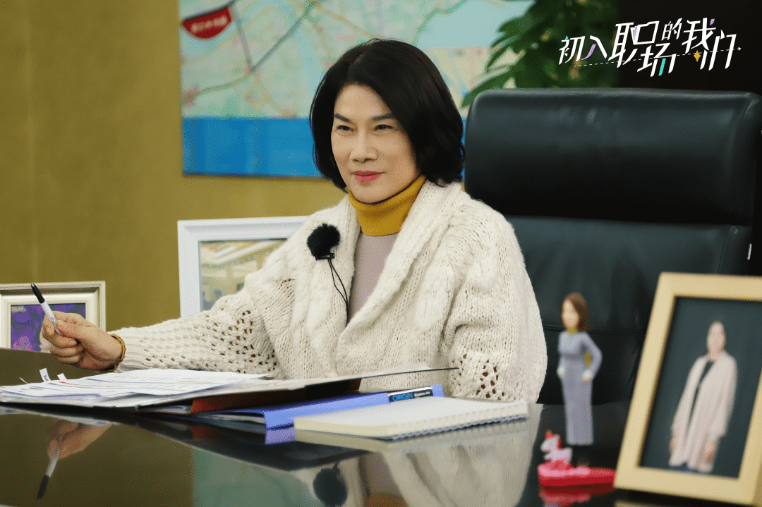 孟羽童晒40张照片“被一键召回”:董明珠72岁生日宴刷屏,可45枚“孟羽童”商标还攥在格力手里