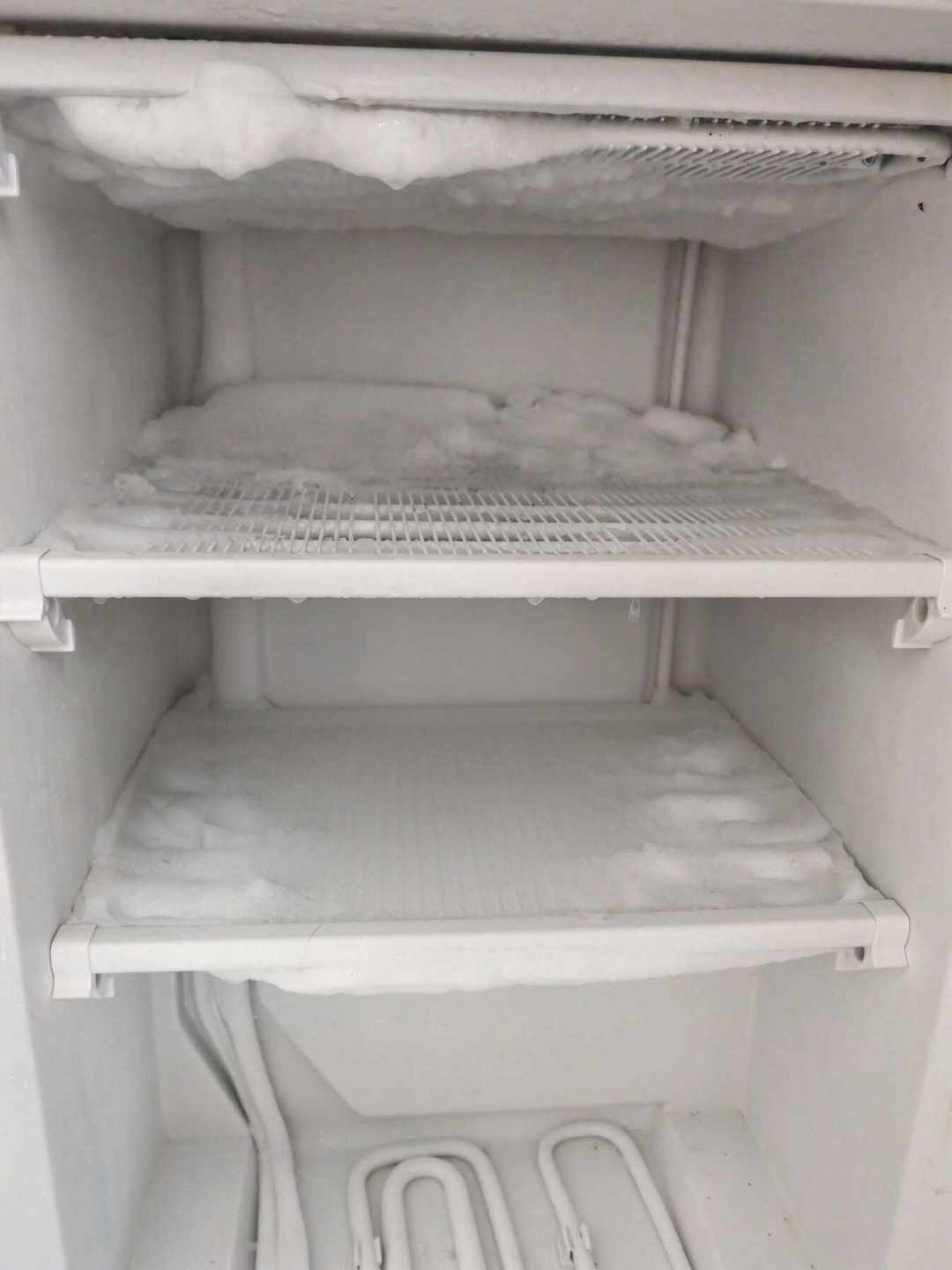 缝38针的真凶不是制冷剂！99%新冰箱已换可燃R600a，怕的是通电铲冰