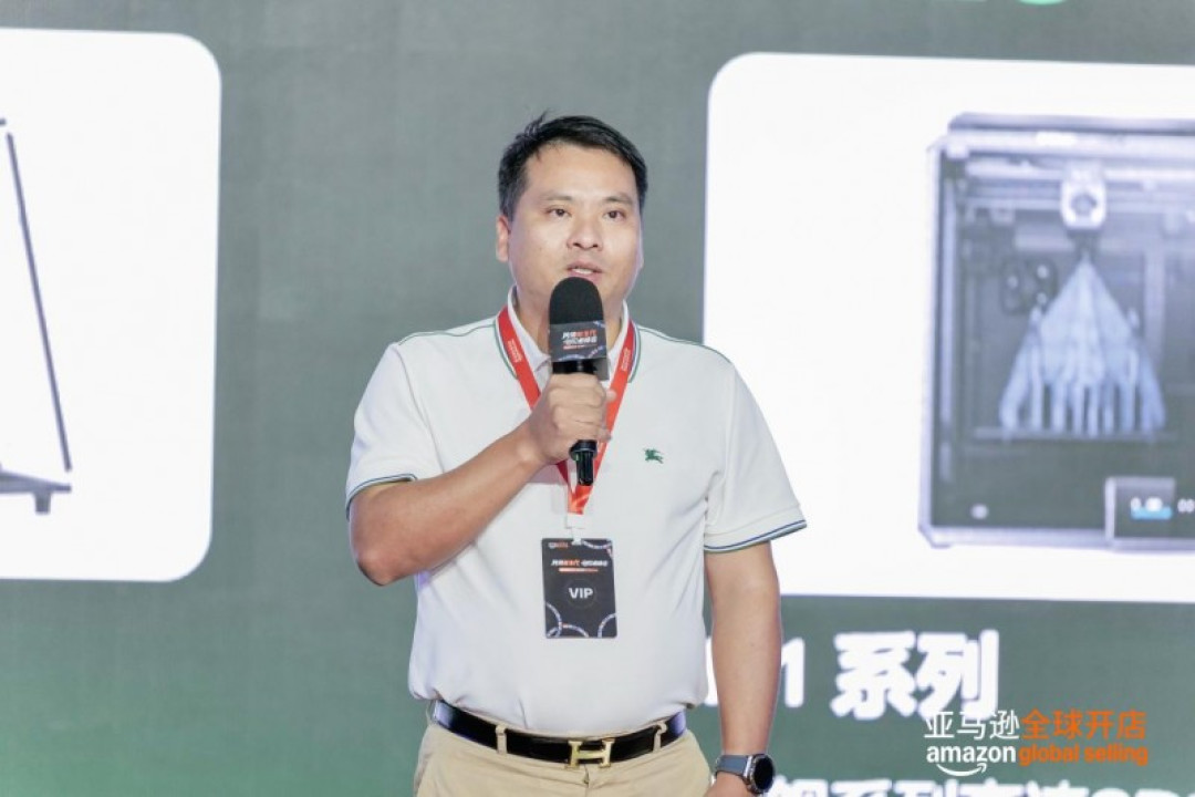 创想三维消费级3D打印机产品图