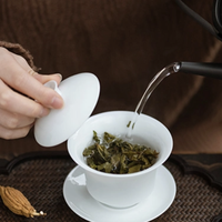 入秋开饼，第一泡倒掉前手一抖：洗不洗，先看茶