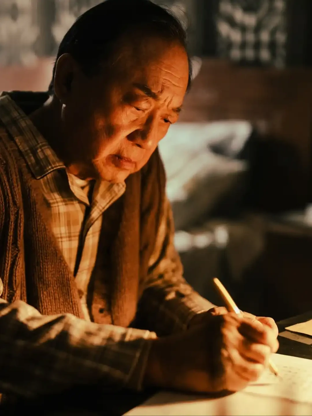 黄子华《雨夜之徒》片场营业:新入坑的年轻人不再只考古,开始“用”他学粤语、抄金句