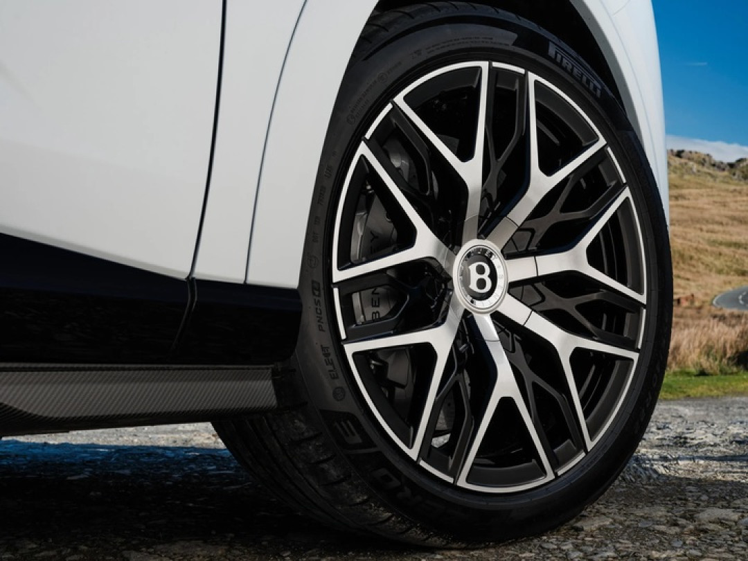 史上最快宾利!竟然是一辆 SUV?