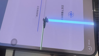 iPhone Duo 被折到 7.5 万次内屏画出白线：别人都写的折叠寿命这一栏，苹果留了白