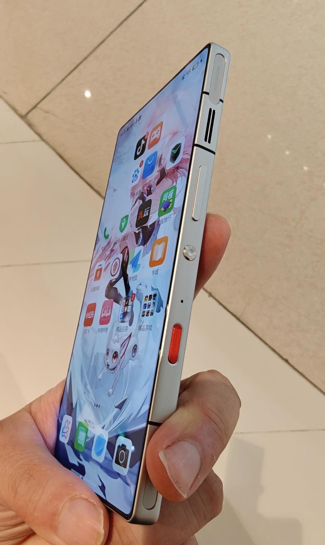 红魔 12 Pro+ 卖到「7000 元以上安卓第一」，首发的人为什么在退货