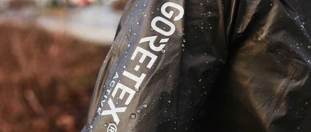 GORE-TEX:文献说拉伸10%就该断,他把它扯出了整条胳膊长