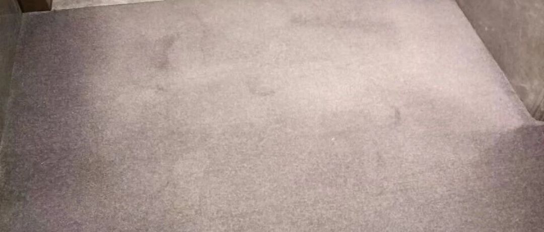 地毯被吵成“最鸡肋”有600多条评论?秋冬想铺一块,先对照你家3个习惯