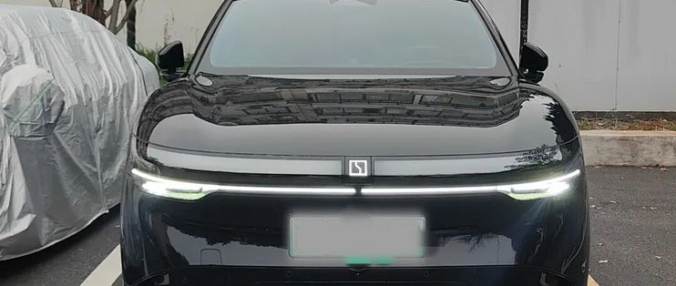 极氪7X和小米YU7二选一，先让家人坐后排
