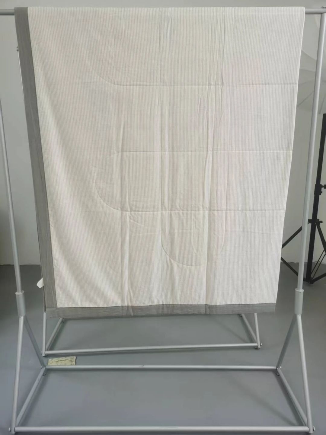 3000元的鹅绒服拍了半小时都不蓬:今年换季抽气前,先看被子里装的是什么