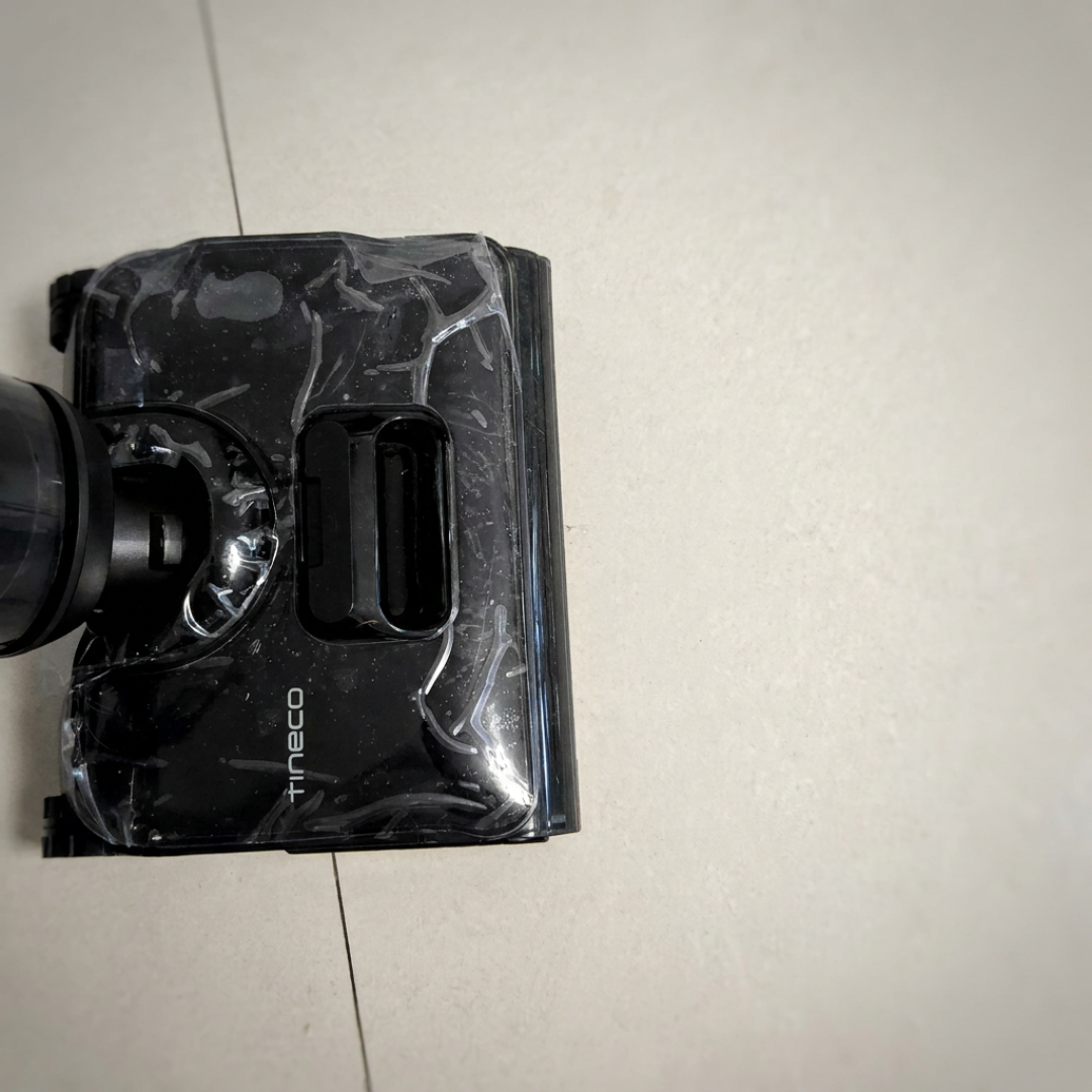 添可极客3.0还是石头A30pro？我对完双11两周内的24条机主帖和近百条评论——这个二选一的答案不在吸力上，在4件事里