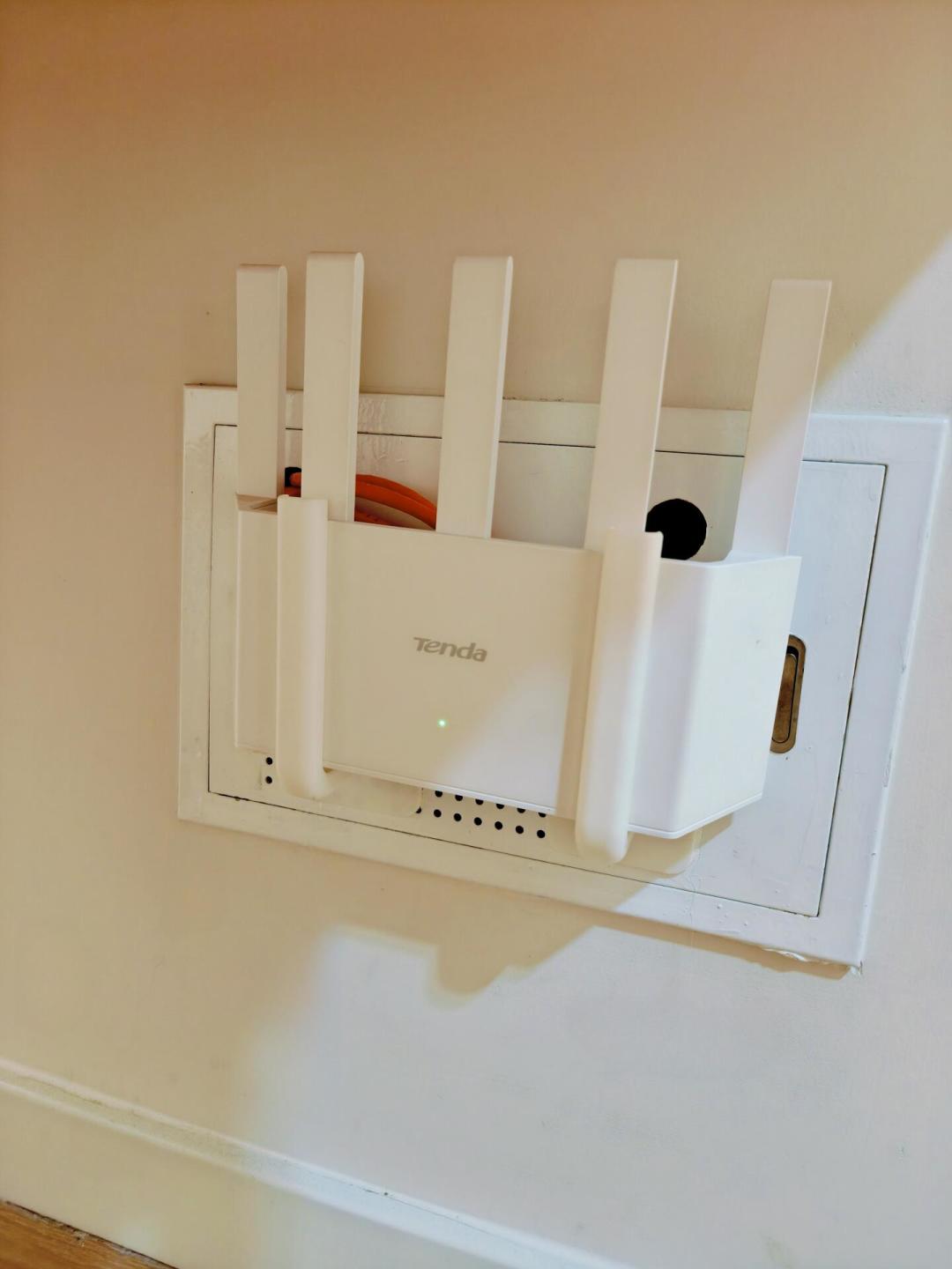 路由器正在“坐牢”：挪个位置就能救全屋WiFi，不花钱