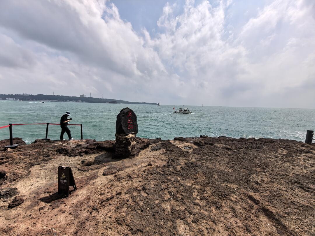 带娃避寒选北海还是海口？5个维度算完账，我站北海
